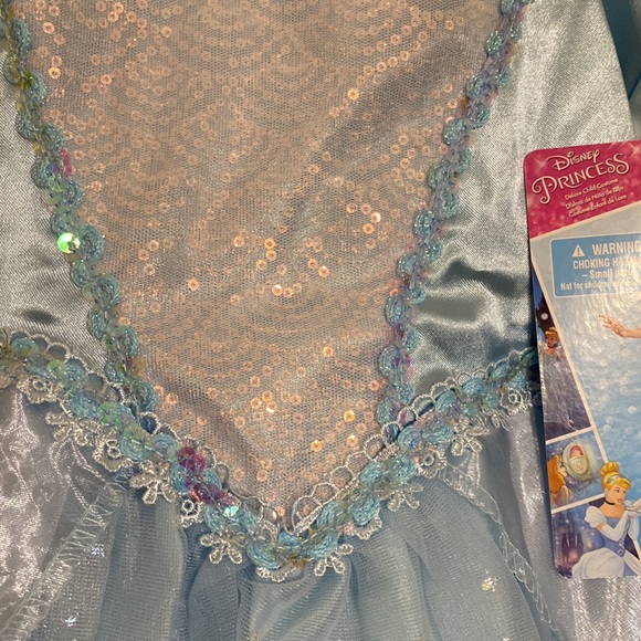 Disney Princess Cinderella dress with iridescent sparkles and layers of dress - Picture 4 of 13